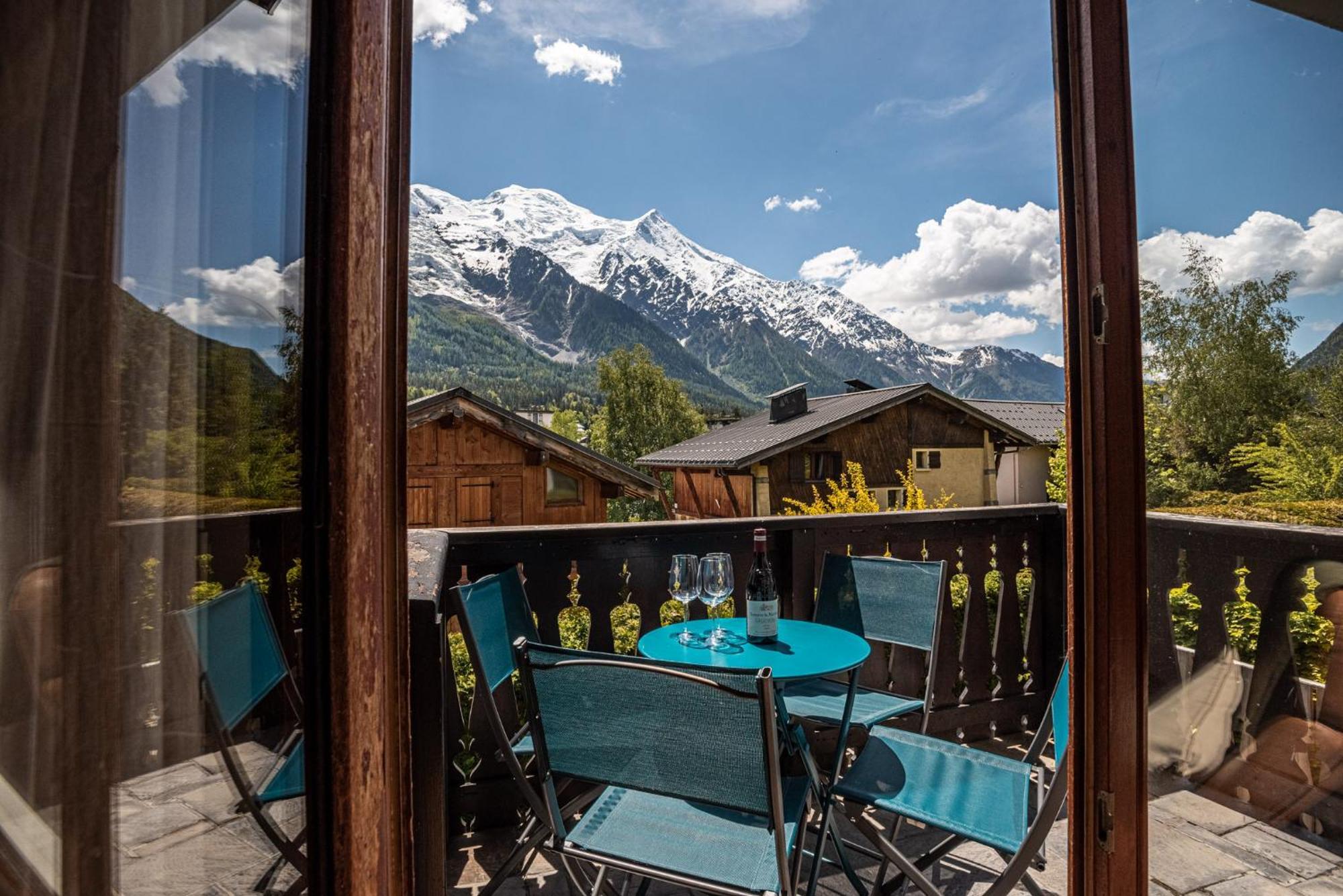 Apartment Chamouny - Alpes Travel - Chamonix - Sleeps 8 Luaran gambar