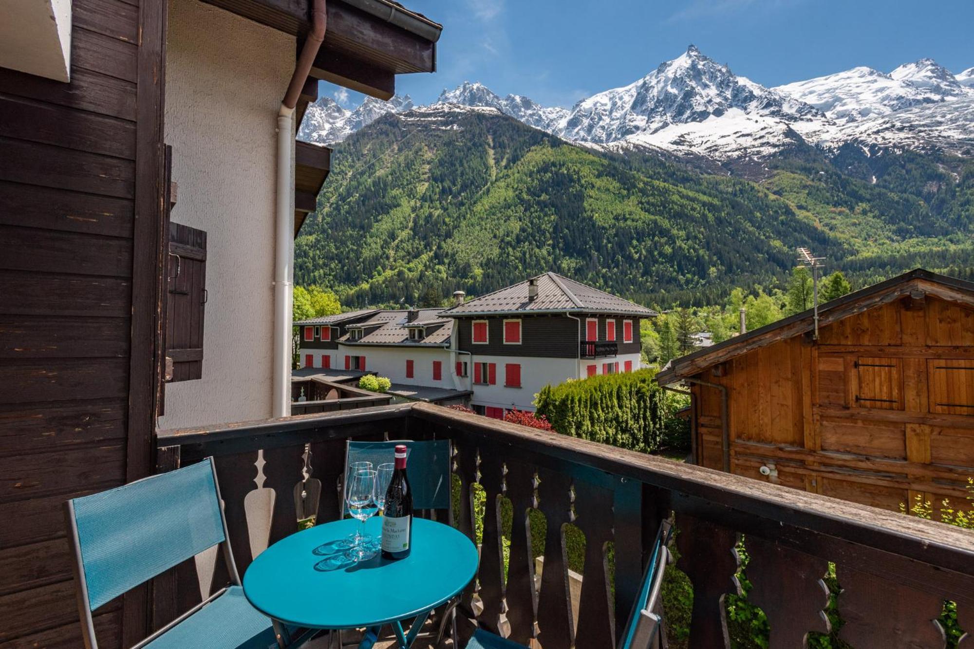 Apartment Chamouny - Alpes Travel - Chamonix - Sleeps 8 Luaran gambar