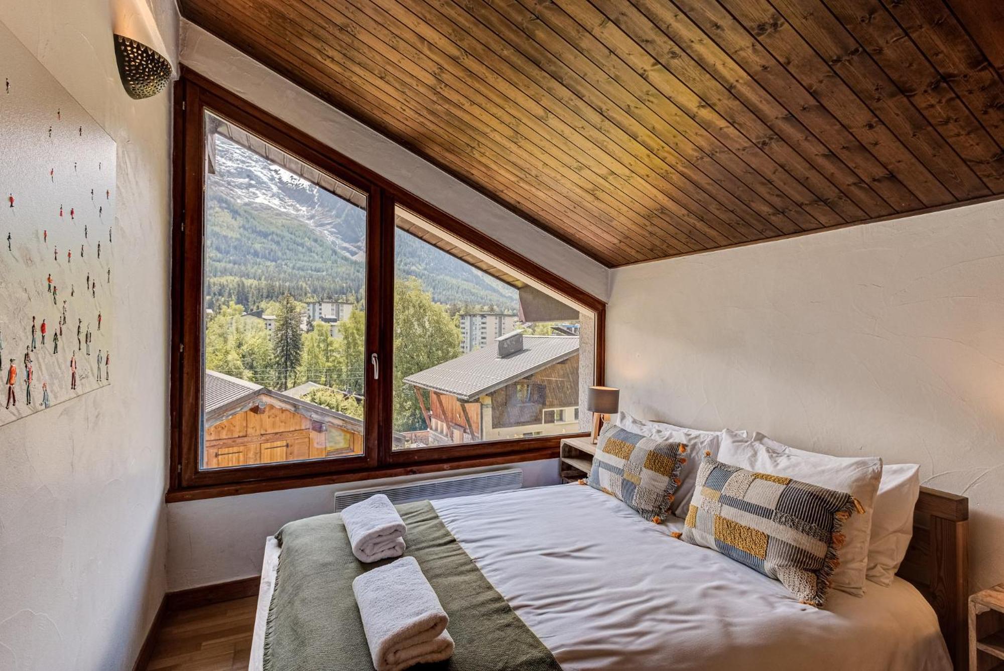 Apartment Chamouny - Alpes Travel - Chamonix - Sleeps 8 Luaran gambar